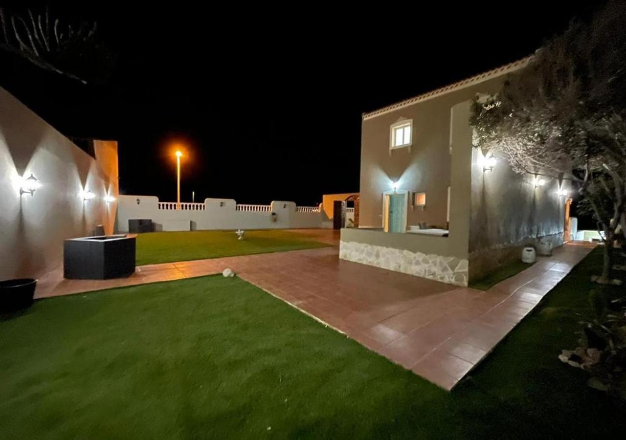 Amazing View El Medano Villa In With Jacuzzi Dış mekan fotoğraf